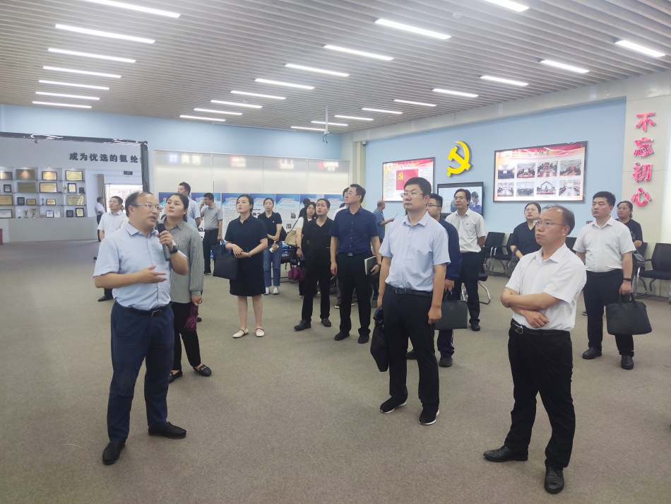 2024年7月17日，市國資委系統(tǒng)在公司開展“三組聯(lián)建”現(xiàn)場觀摩1（公司展廳）_副本
